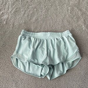 Lululemon Hotty Hot Short II *2.5"
Hazy Jade size 10